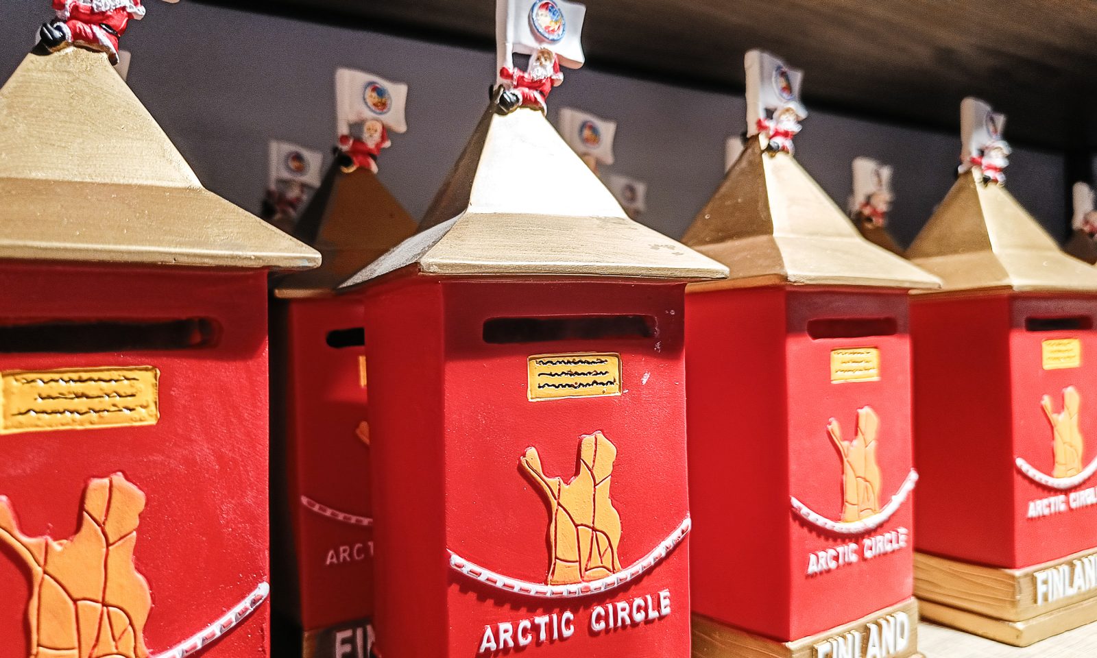 Matkamuistoja Joulupukin pajakylässä